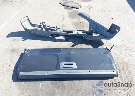 2010 Chevrolet Silverado 1500 Ls из США, поврежденный, VIN 1GCSCREA2AZ187079